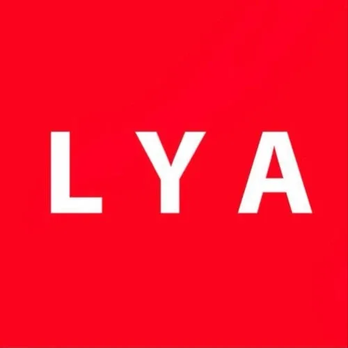 LYALYAPHOTO