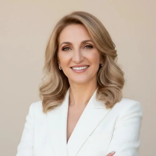 ЕЛЕНА КУЗНЕЦОВА