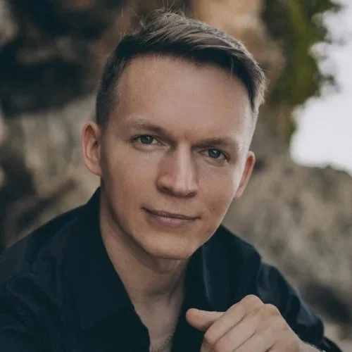 Илья Голубев бот