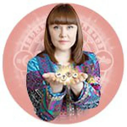 Алория Собинова | Руны, таро, обучение | Беркания